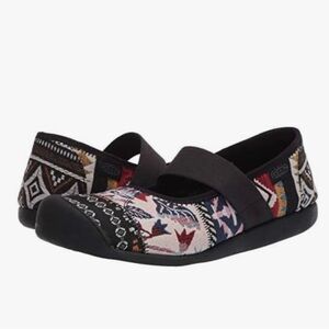 KEEN Sienna Mary Jane Canvas | 7.5
